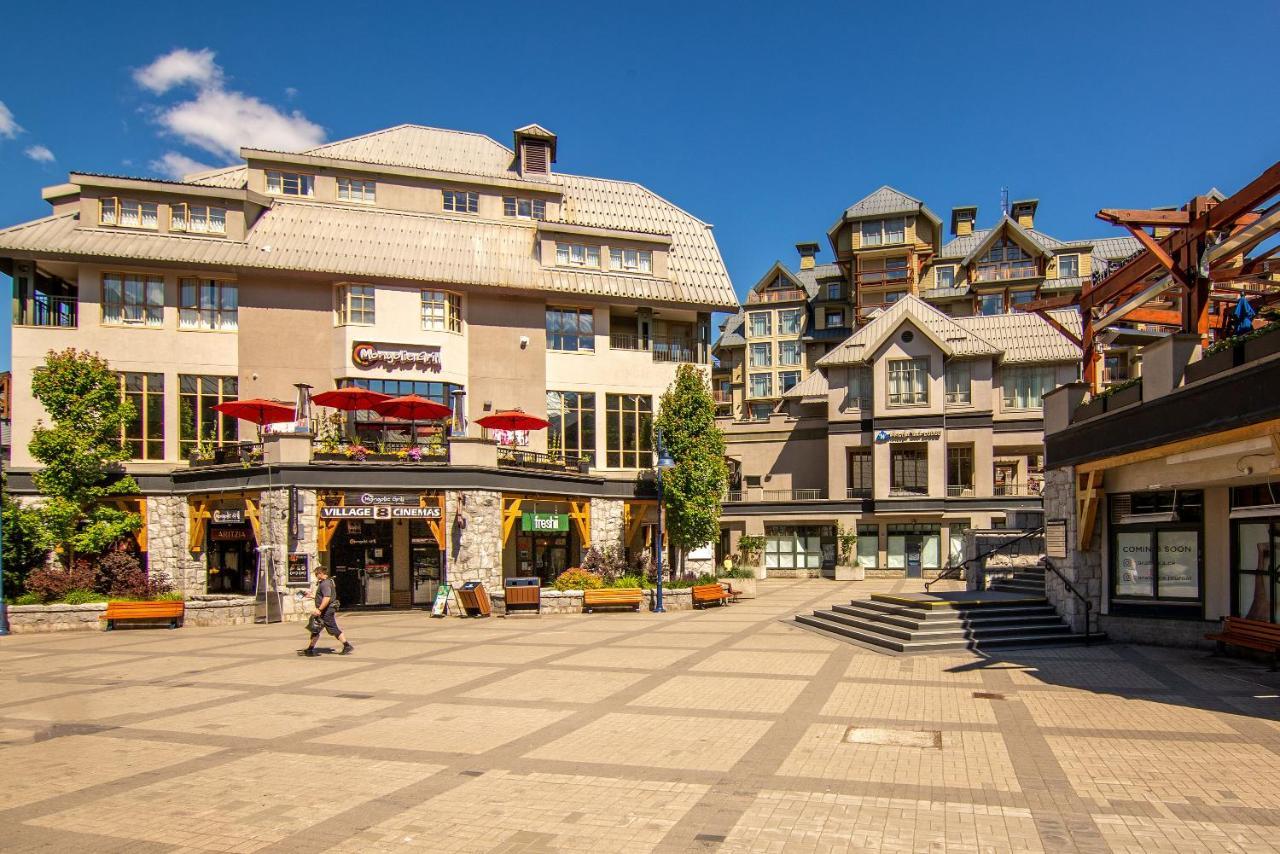 Whistler Village Centre By Latour Hotels And Resorts Esterno foto