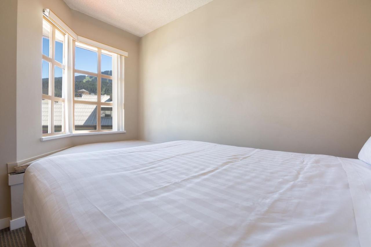 Whistler Village Centre By Latour Hotels And Resorts Esterno foto